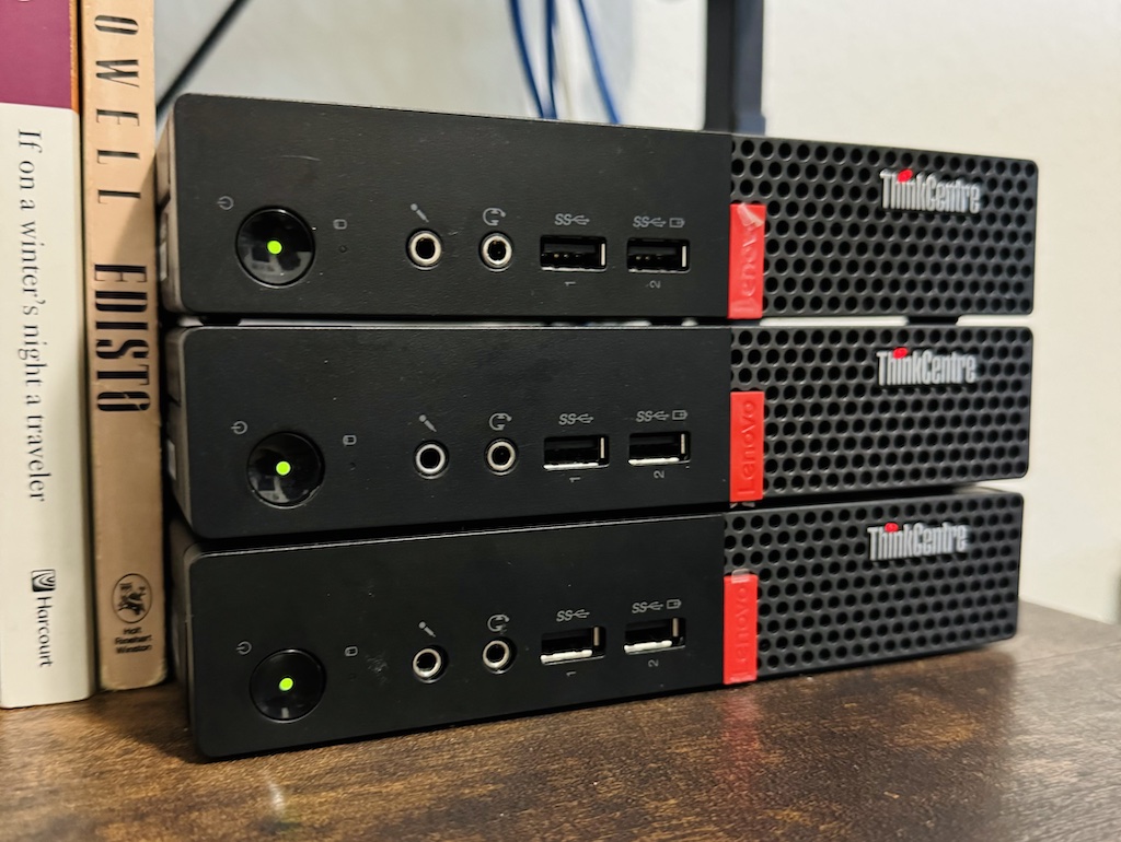 Lenovo ThinkCentre Cluster